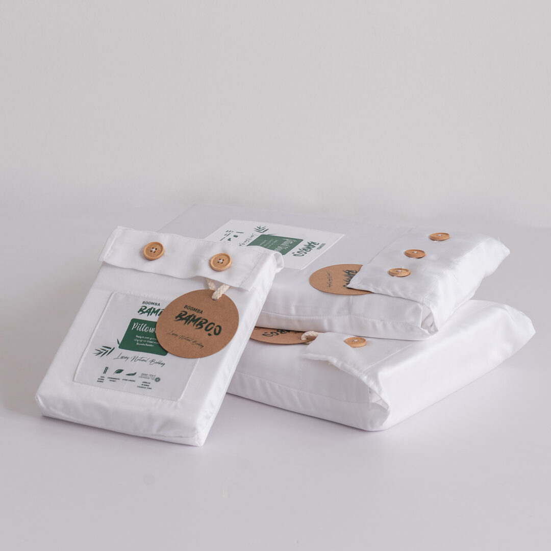 Foto van de verpakking twee Coco White kussenslopen (kleur wit)