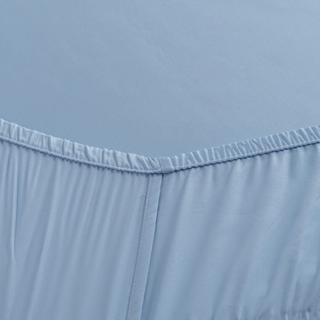 Detailfoto bamboe hoeslaken Sky Blue (licht blauw)